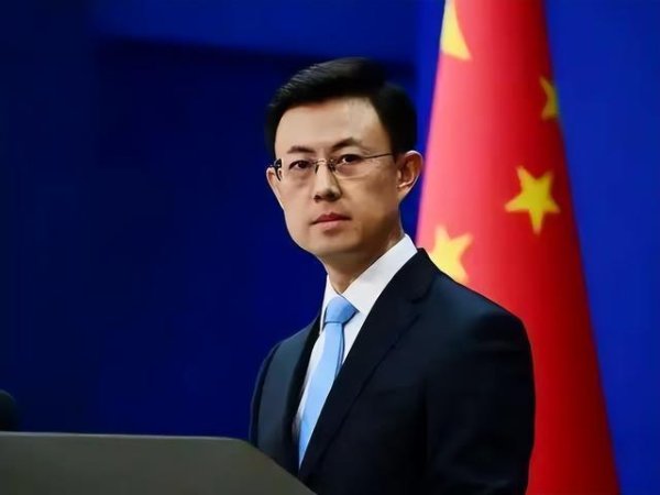 云策略 中国火速撤侨，美航母逼近中东，伊以冲突升级 局势失控风险增大